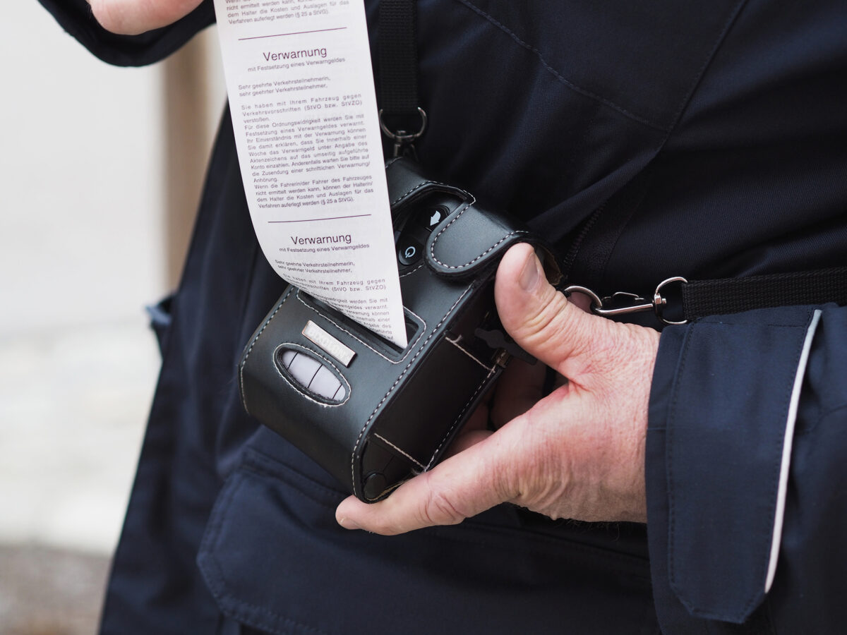 "Gelbe Karte" für Falschparker in Maxhütte-Haidhof