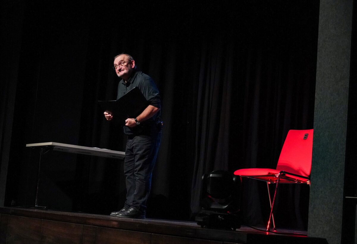 Sigi Zimmerschied fasziniert in Theuern