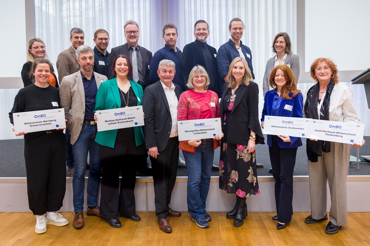 Zwei Mittelschulen aus Grafenwöhr und Eschenbach im bayernweiten Schulversuch