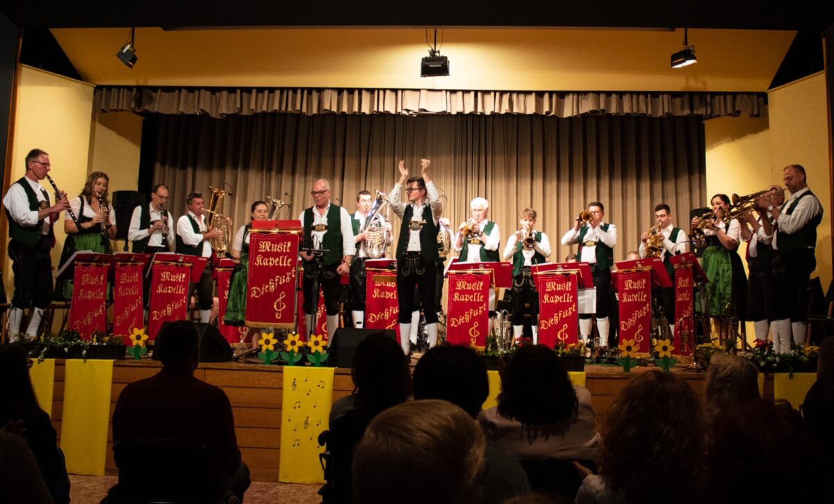 Dießfurter Musikkapelle feiert 100. Geburtstag von Ernst Mosch