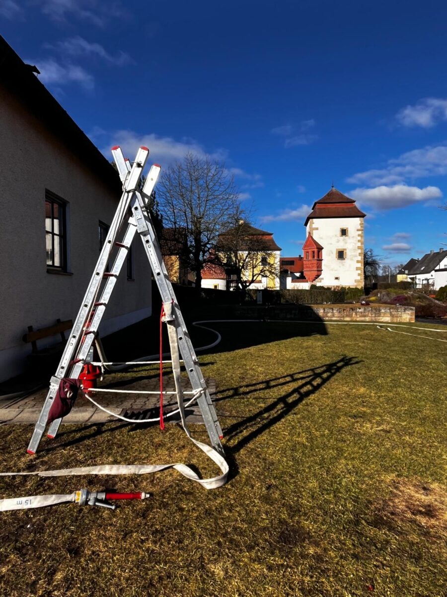 Erfolgreicher Abschluss von Modul 1 der Feuerwehr Grundausbildung in Dießfurt