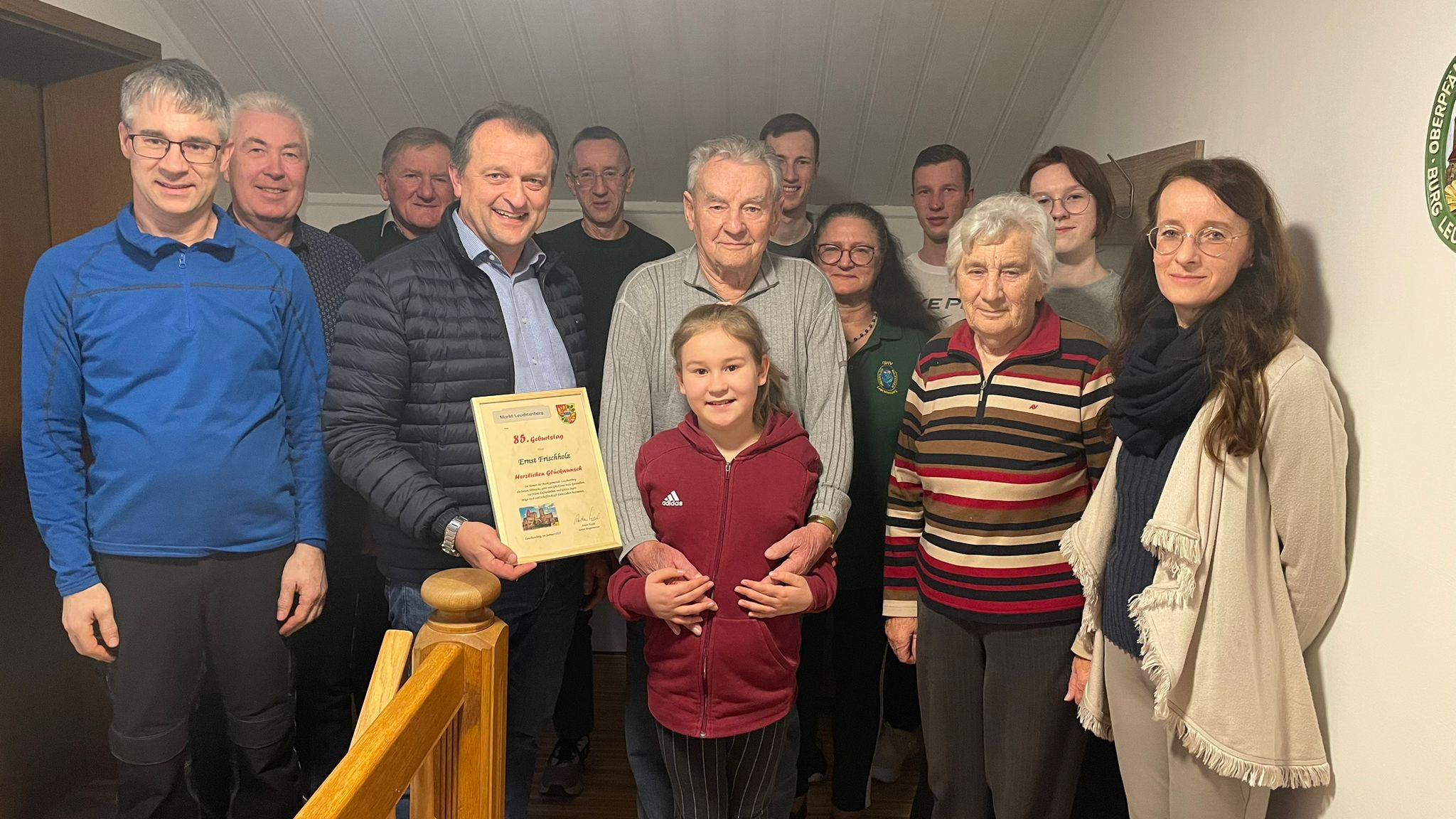Ernst Frischholz feiert 85. Geburtstag mit Familie und Vereinen