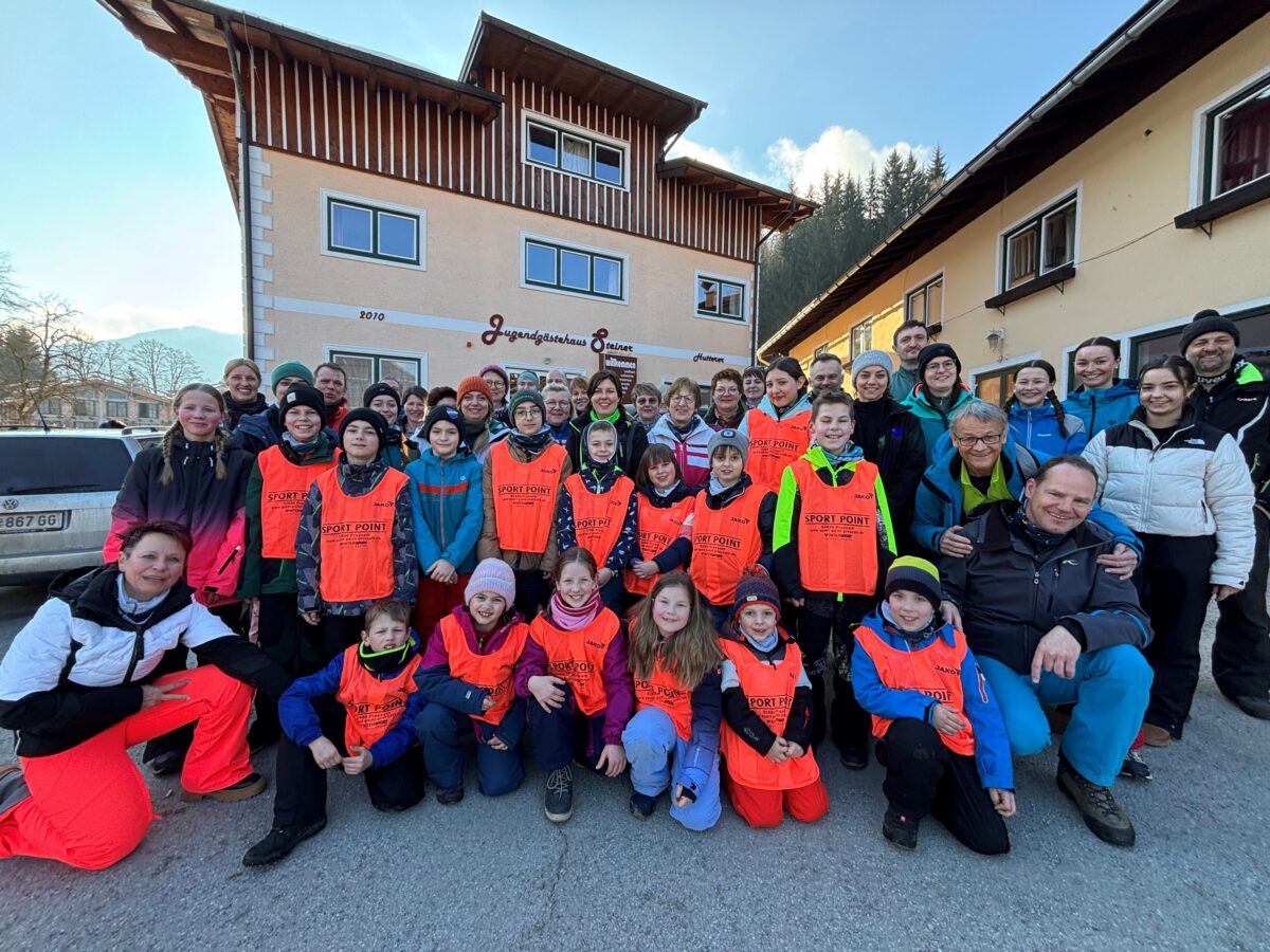 Pistenschwinger auf Familienskifahrt