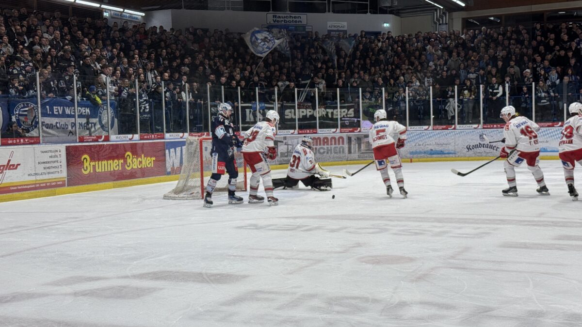 Legendäre Blue Devils Weiden krönen das perfekte Derbywochenende