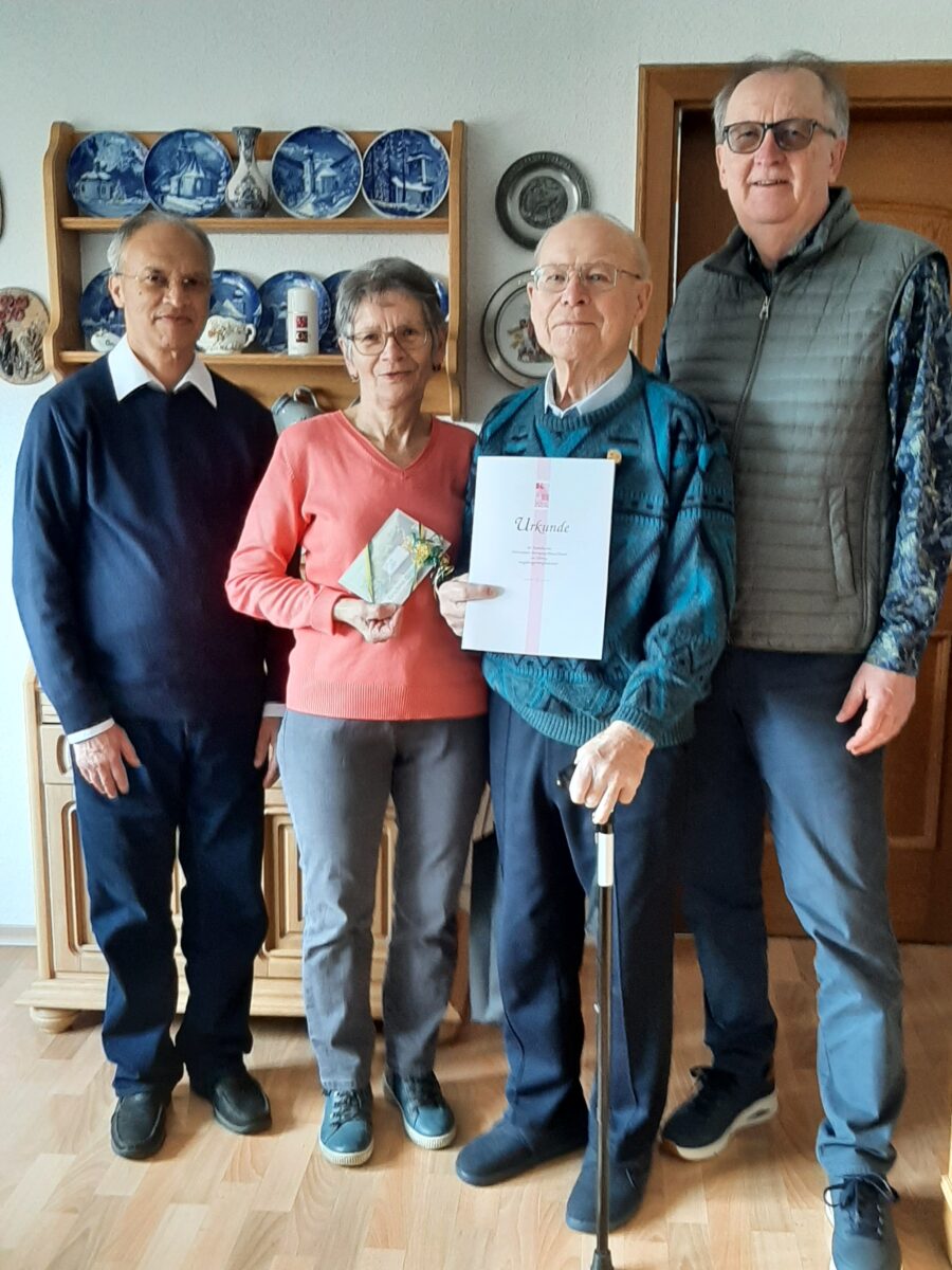 KAB Weiherhammer ehrt langjährige Mitglieder