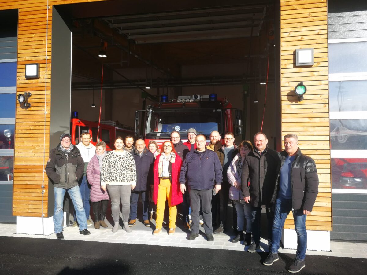 Modernes Feuerwehrhaus stärkt Eslarns Sicherheit