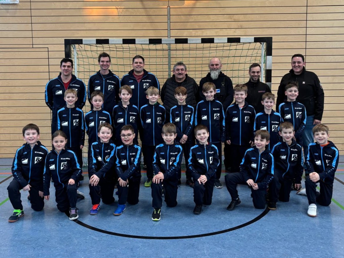 Neue Trainingsanzüge für die F-Jugend der SG Luhe-Wildenau