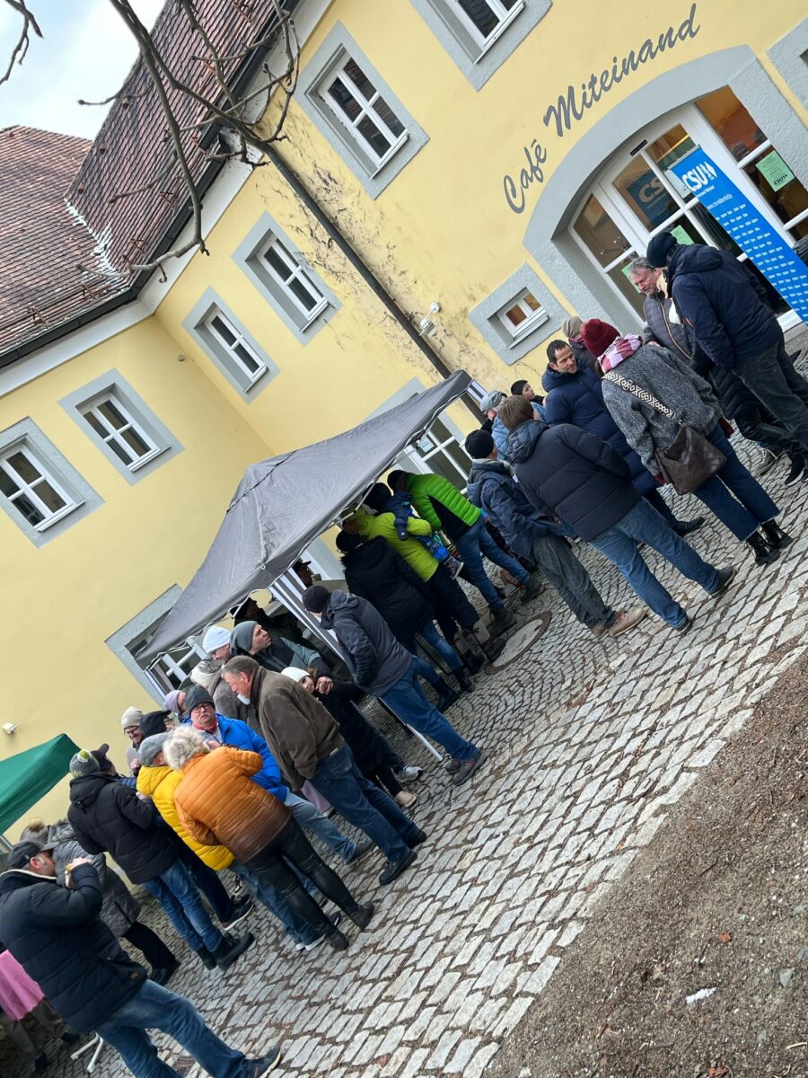 Wintergrillen mit CSU Waldershof: Politik trifft Bratwurst