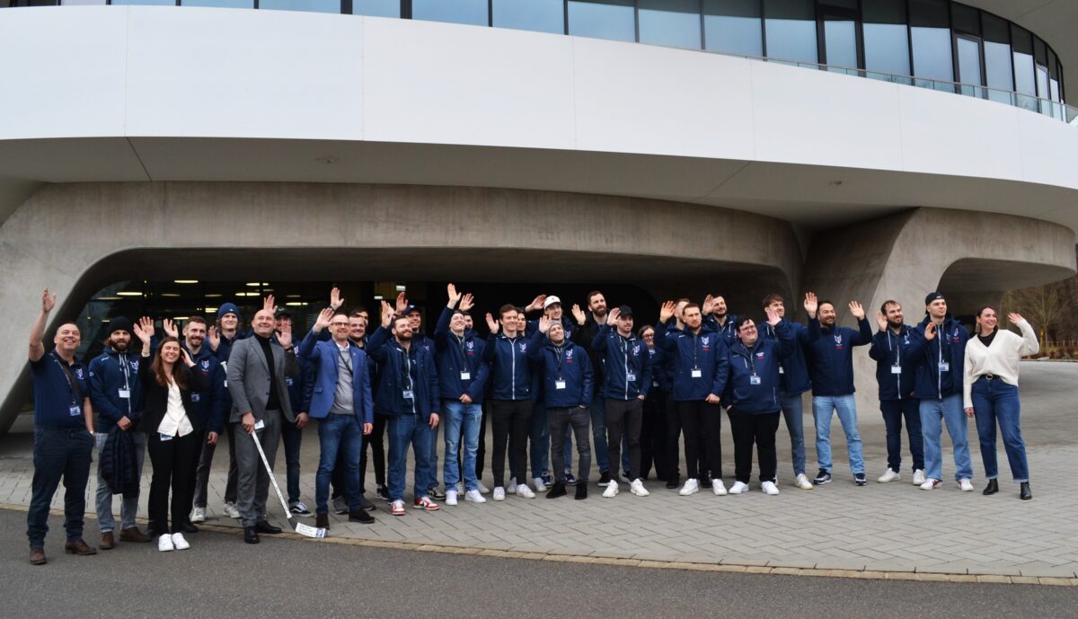 Blue Devils bei BHS Corrugated: Wenn Innovation auf Eishockey trifft