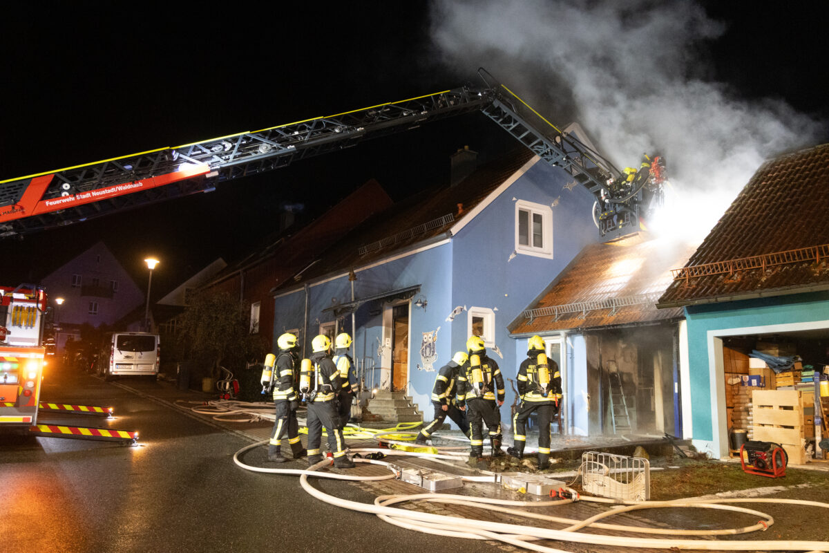 Garagenbrand in Windischeschenbach verursacht 150.000 Euro Schaden