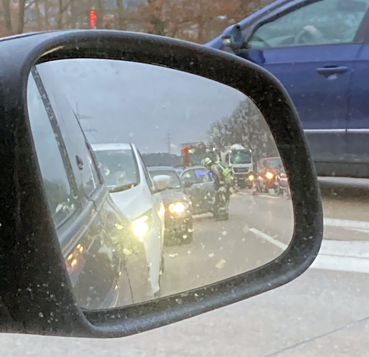 Chaos durch Ladungsverlust auf der A93