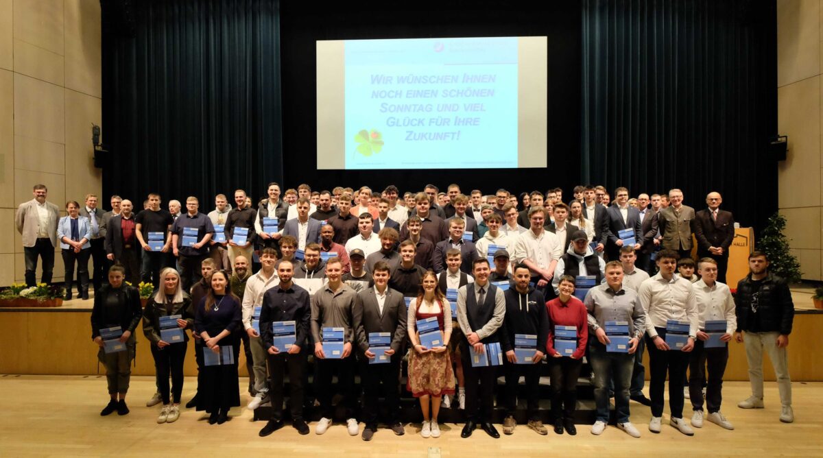 137 neue Gesellen in Weiden feierlich freigesprochen