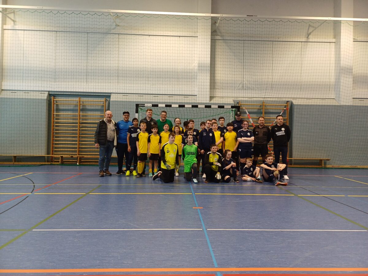 Benefizspiel mit dem Team Bananenflanke endet mit bejubeltem Unentschieden