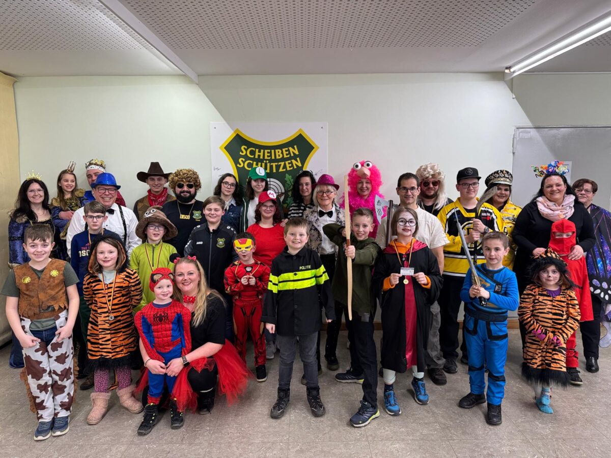 Faschingsschießen in Weiherhammer lockt Groß und Klein