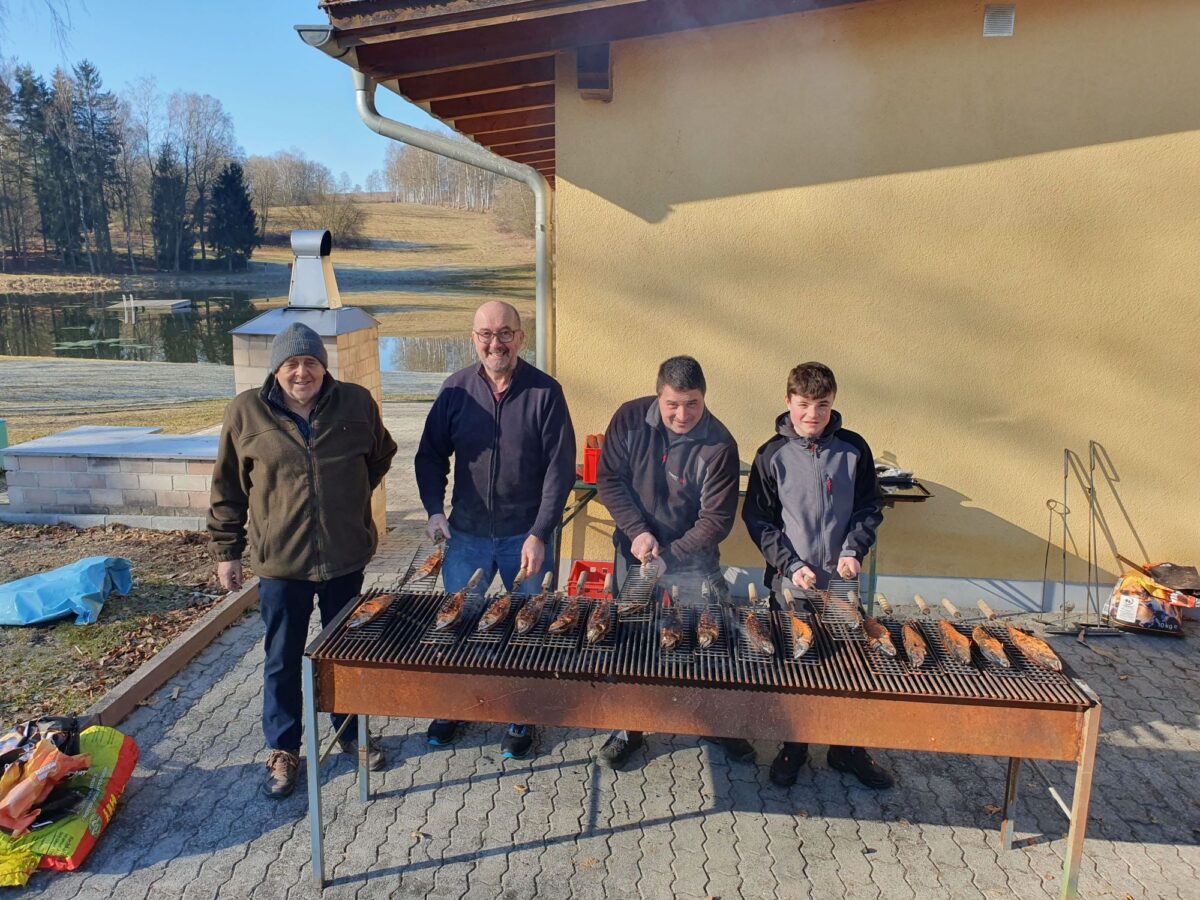 Bericht aus Eslarn zum Thema Fischereiverein bietet Fastenspeise