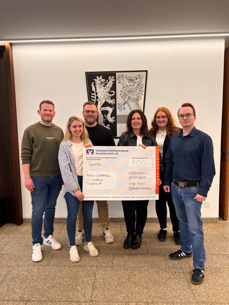 JU Mitterteich spendet an die Aktion Lichtblicke