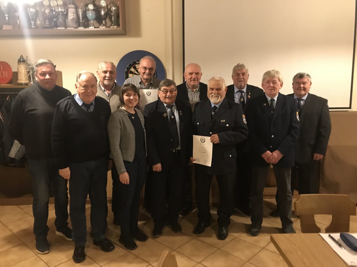 KSK Weiherhammer ehrt langjährige Mitglieder