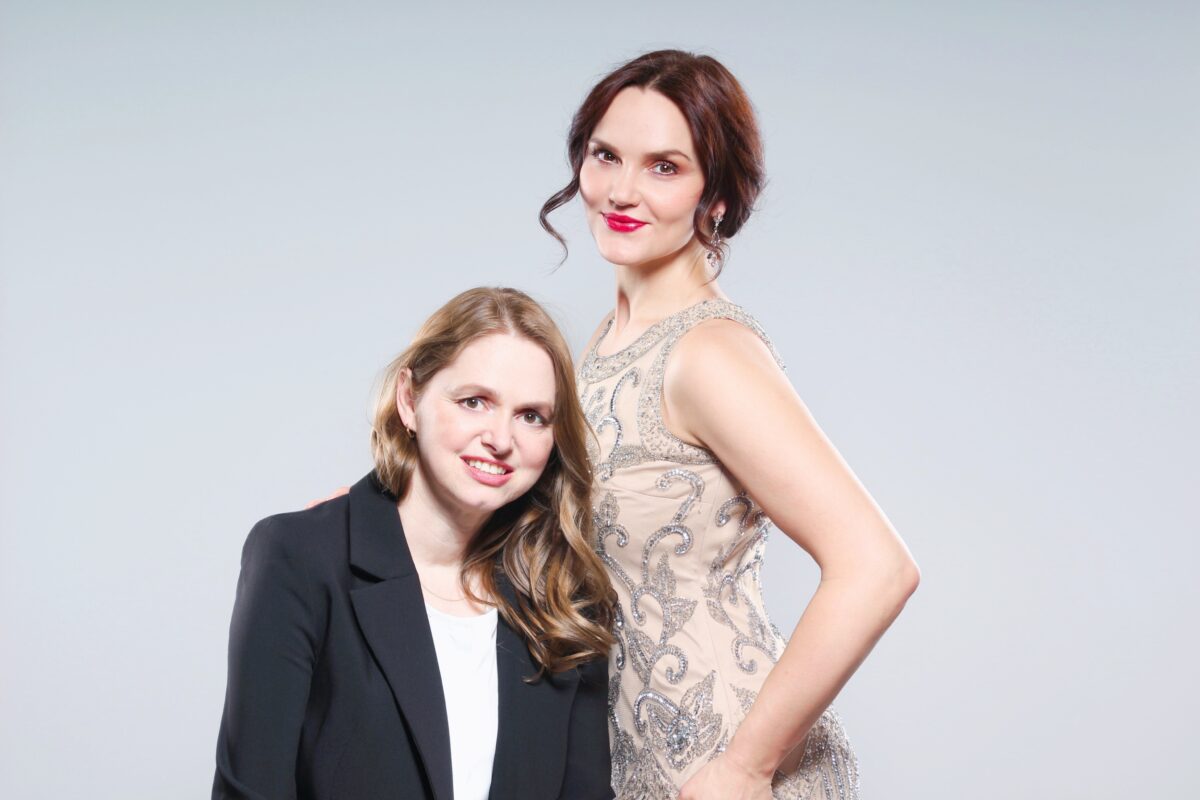 „Wenn der Glaube uns verzaubern will“: Passionskonzert mit Teresa Hoerl und Christiane Klonz