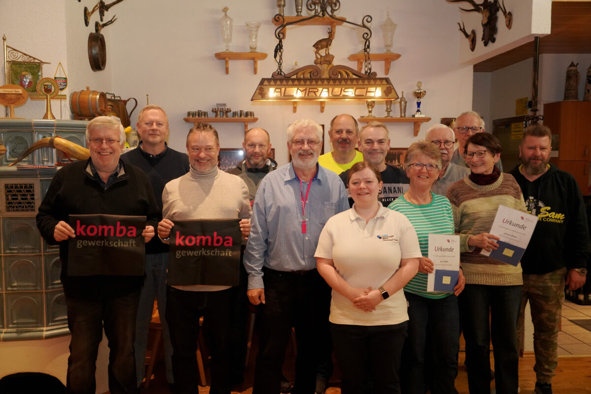 Komba Weiden: Neuwahlen und Ehrungen bei Versammlung