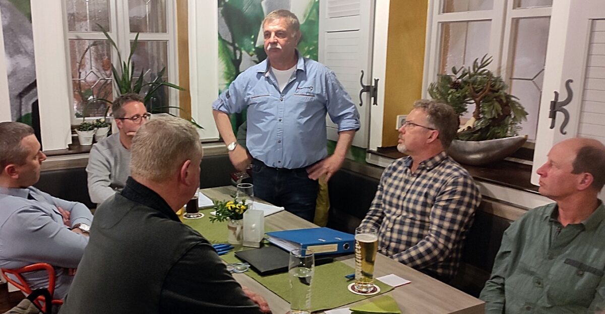 Mario Schwindel leitet erstmalig Jagdversammlung in Schlammersdorf