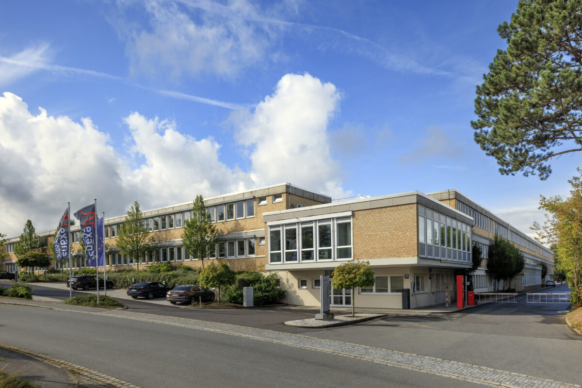 Nexans behauptet sich trotz Autoindustrie-Flaute