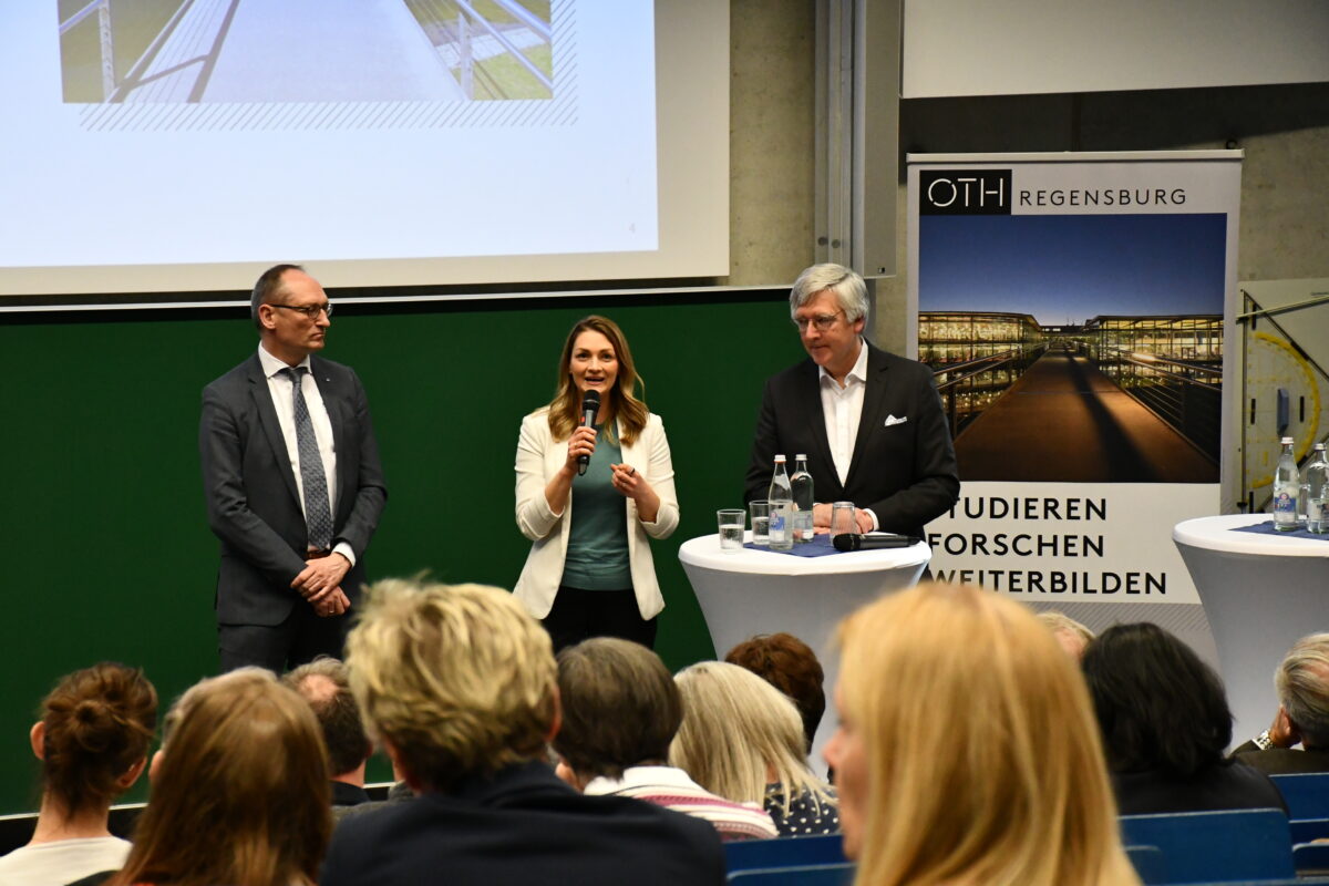 Für eine zukunftsfähige Versorgung: Gesundheitsdialog an der OTH Regensburg