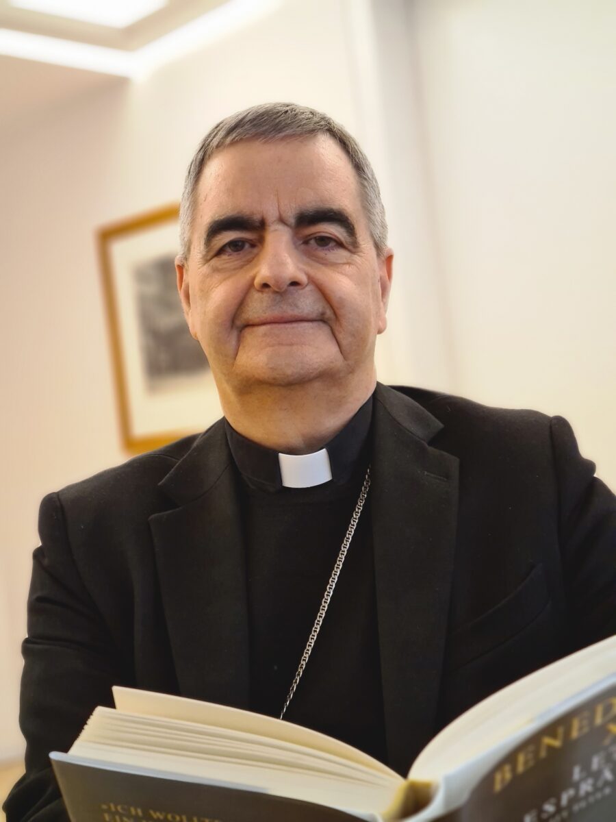 Papstbotschafter besucht 2025 Kemnather Passion