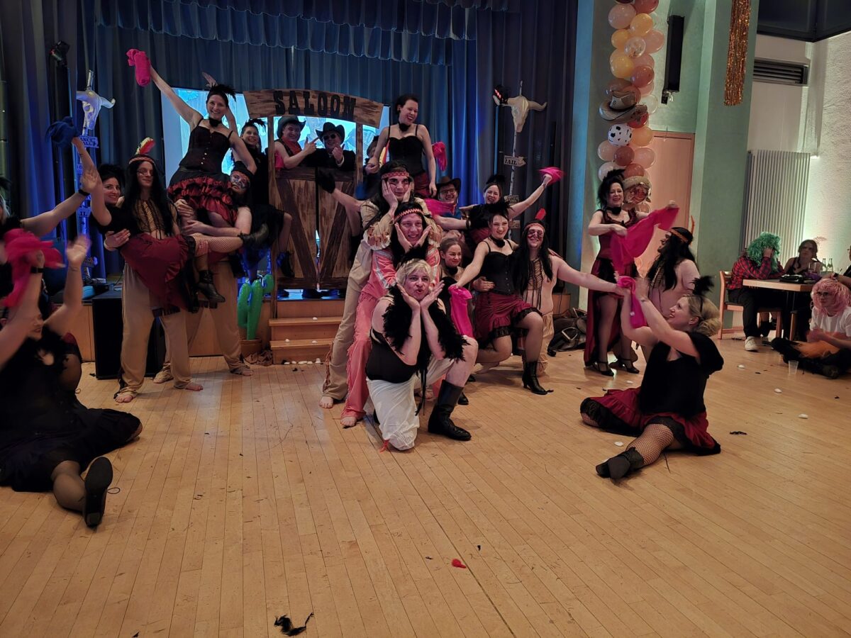 Rothenstädter Fasching begeistert mit Westernflair