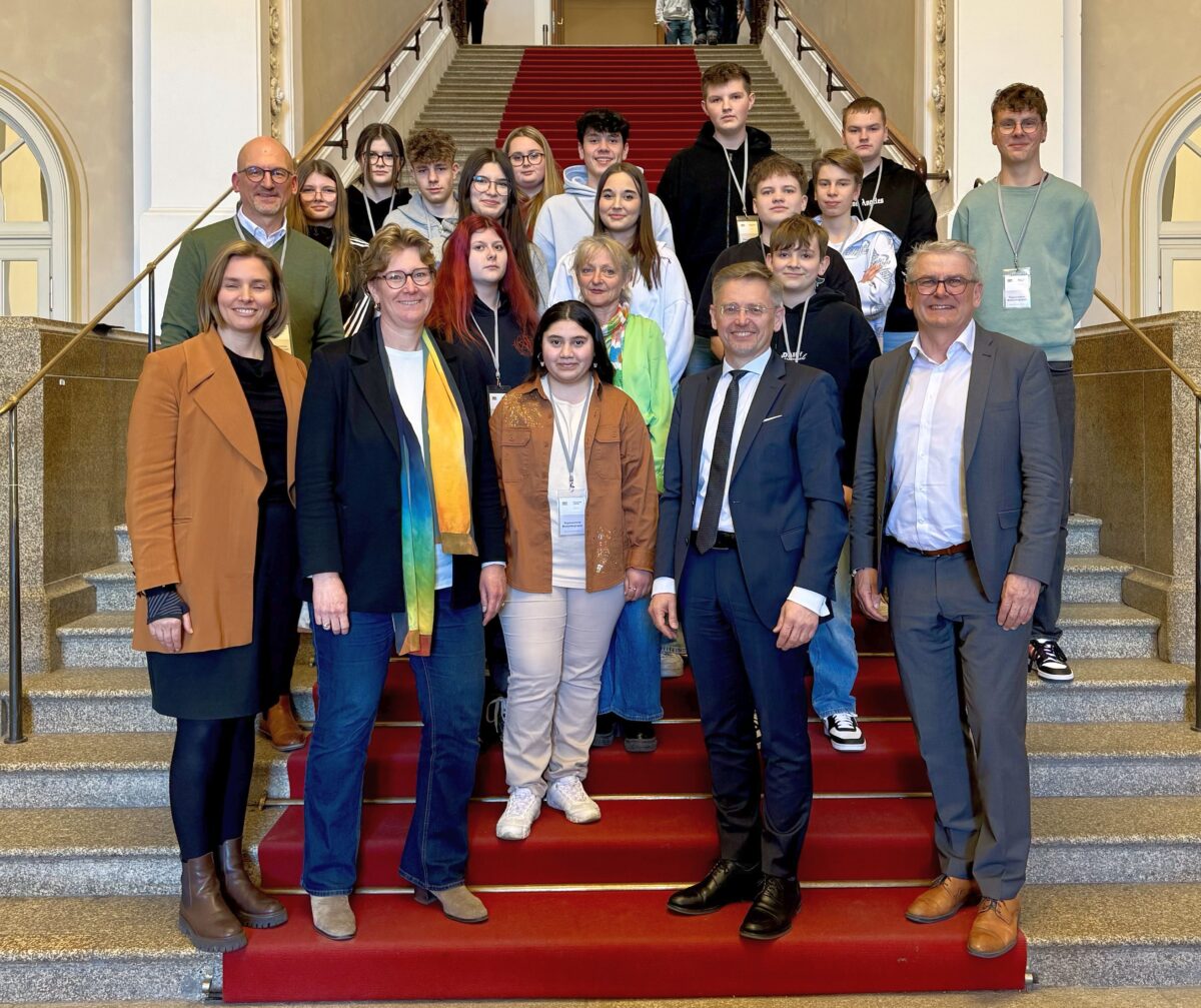 Schüler erkunden Bayerischen Landtag