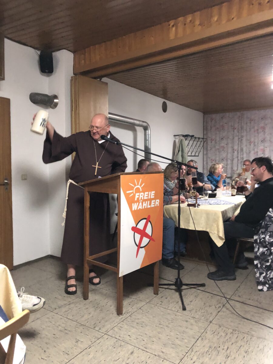 Starkbierfest in Mantel lockt mit Politik und Heiterkeit