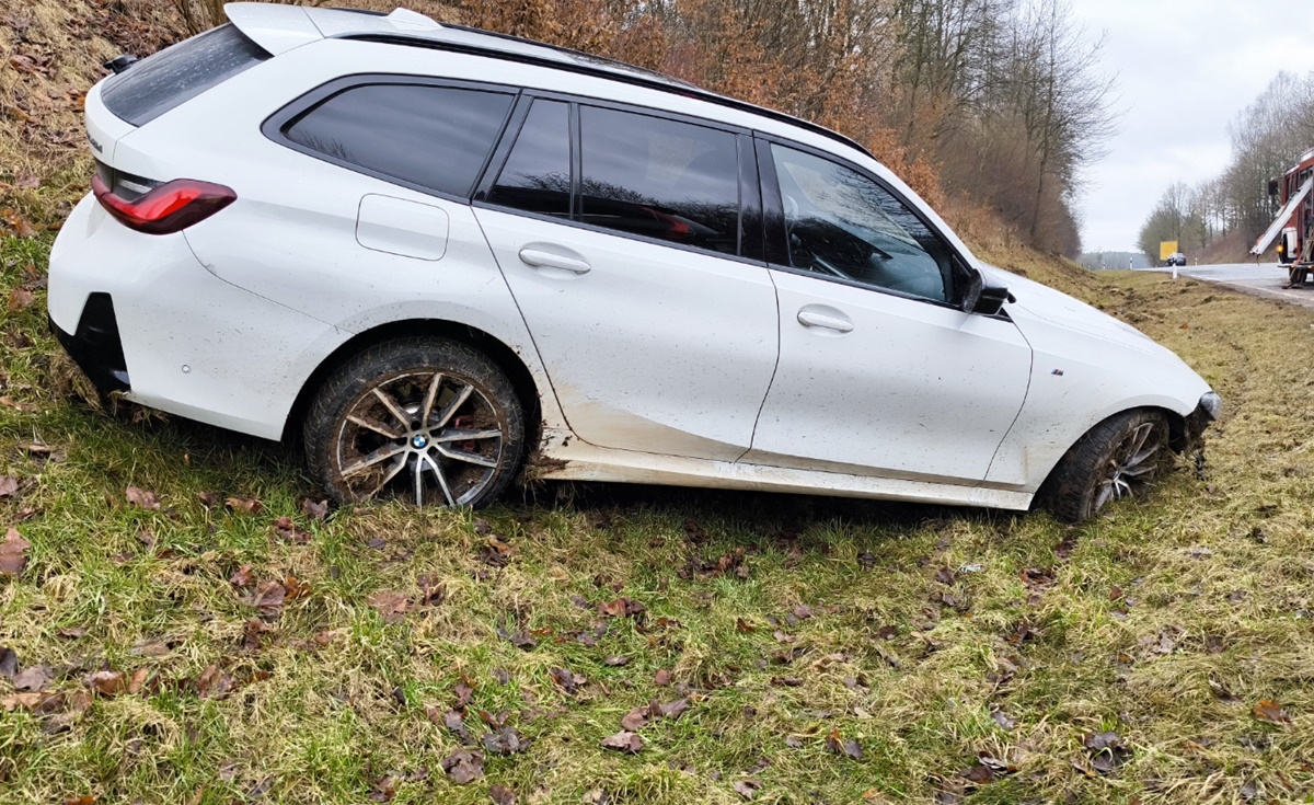 Pressath: Verkehrsunfall mit hohem Sachschaden