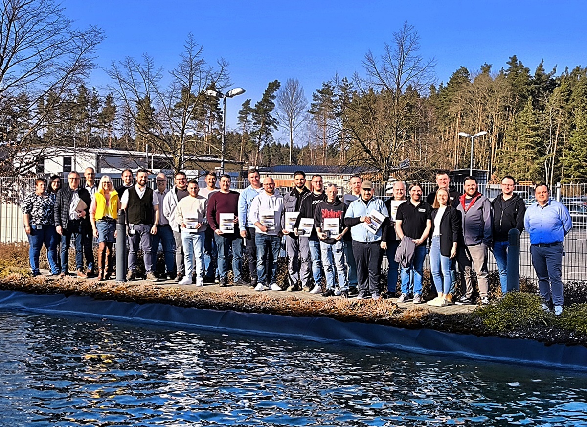 Mitarbeiter von Rogers Germany haben zusätzliche Ausbildungen bestanden