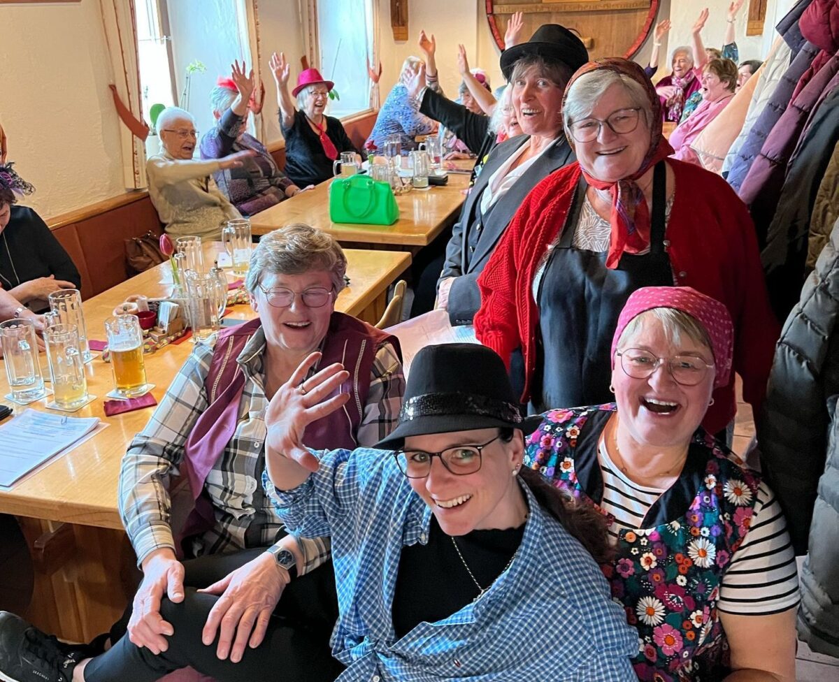 Landfrauen begeistern in Eslarn mit Humor