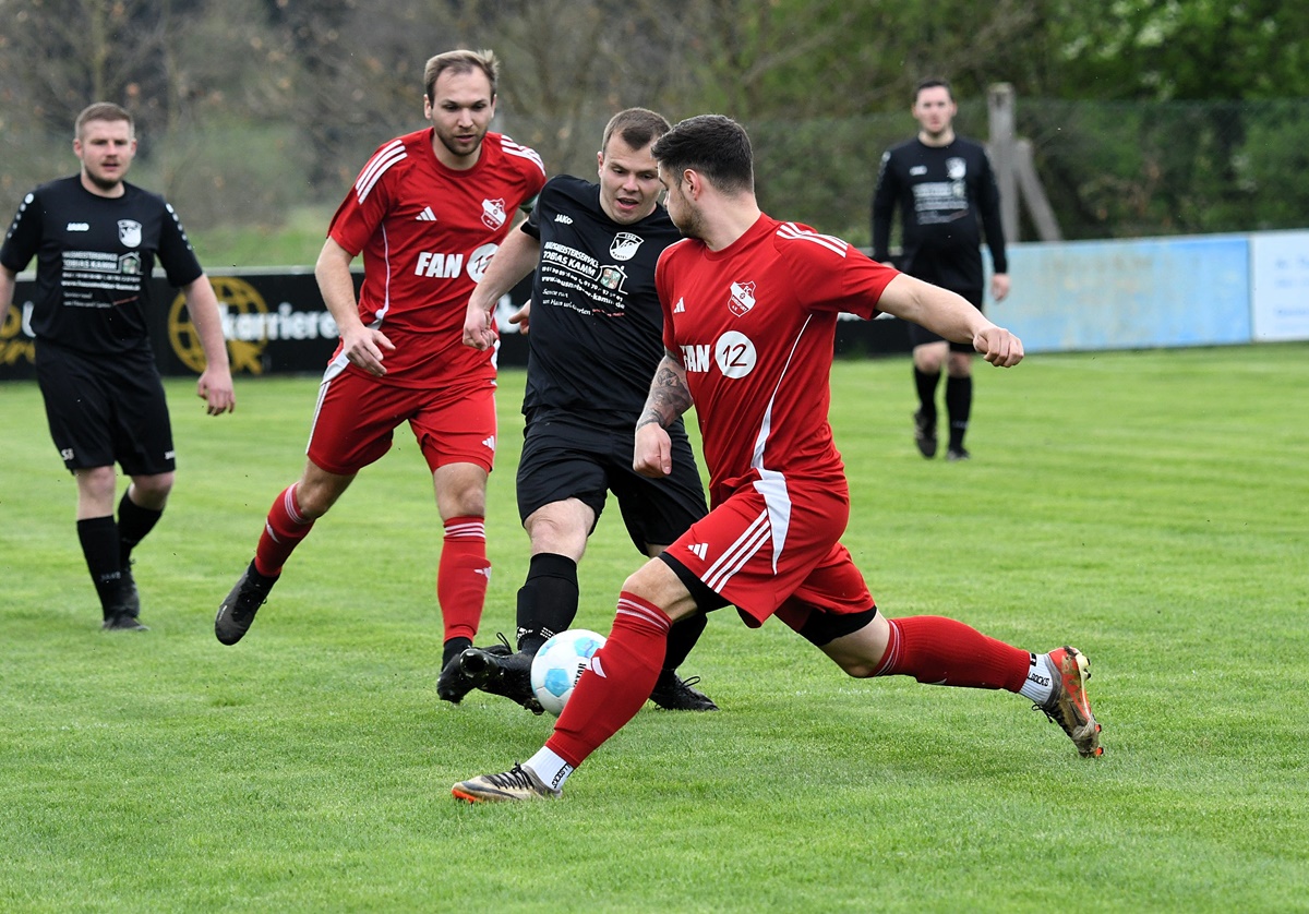 Kreisklasse West: Der Kampf um die Relegationsplätze wird immer enger