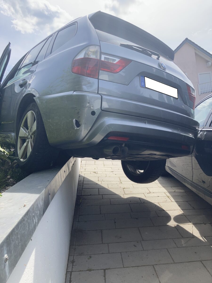 Unglücksserie in Neustadt verursacht 22.000 Euro Schaden