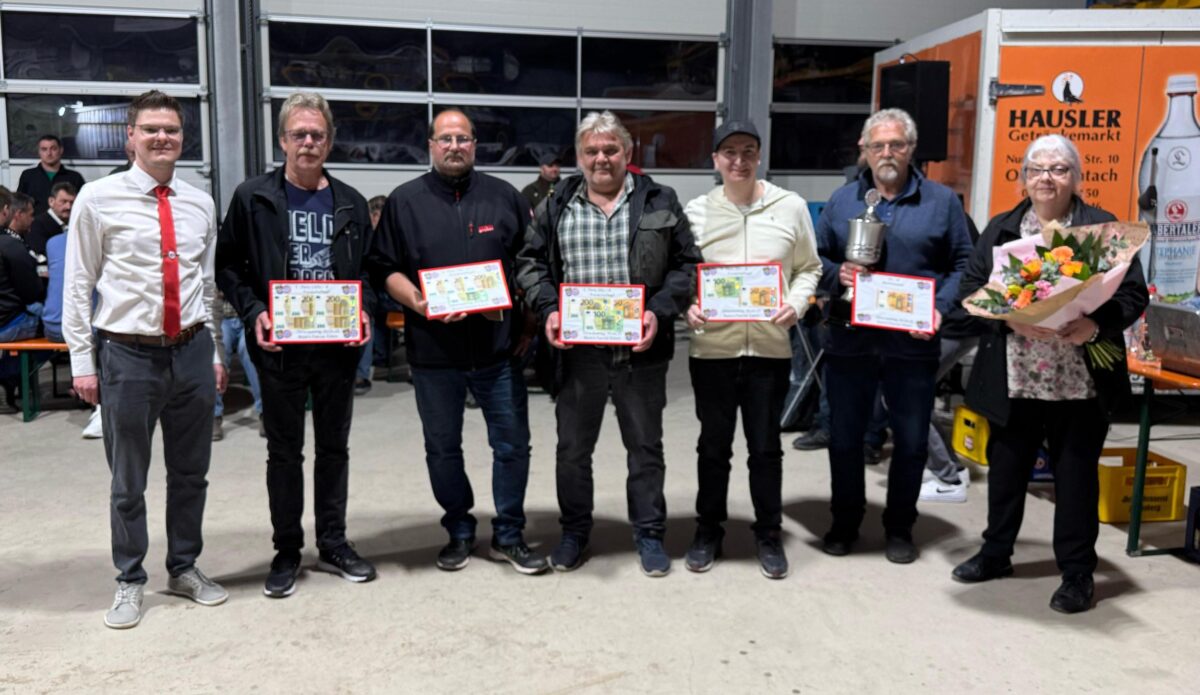 Bericht aus Eslarn zum Thema Preisschafkopf beim Bayernfanclub