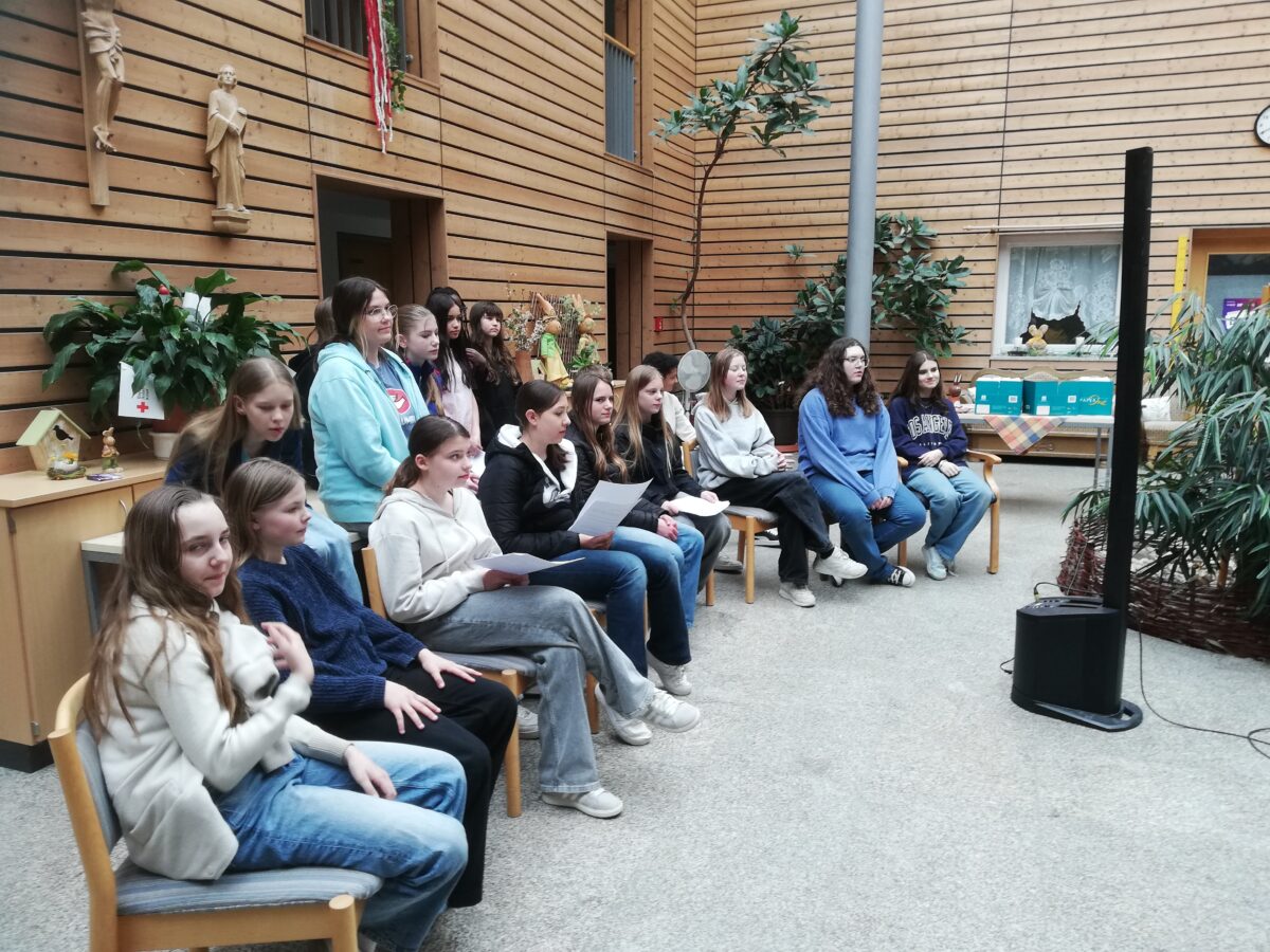 Besuch im Kemnather Seniorenheim: so war Ostern früher ...