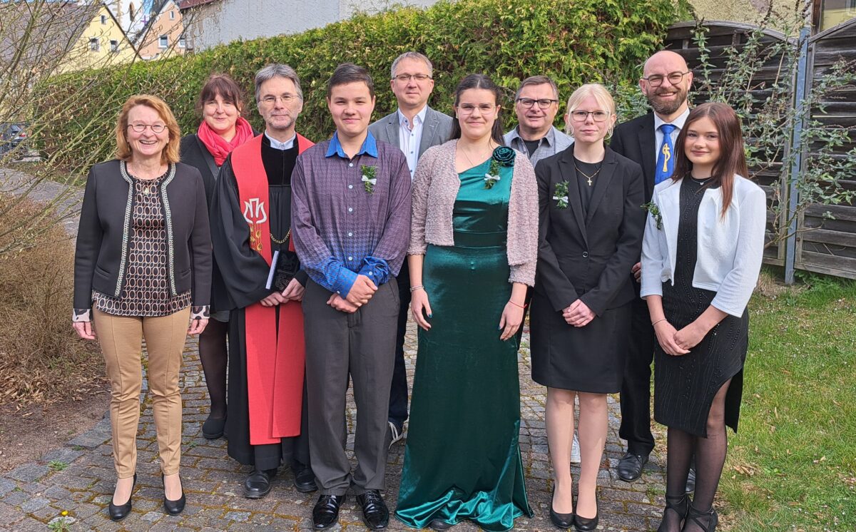 Konfirmation in Mantel: Jugendliche bekräftigen ihren Glauben