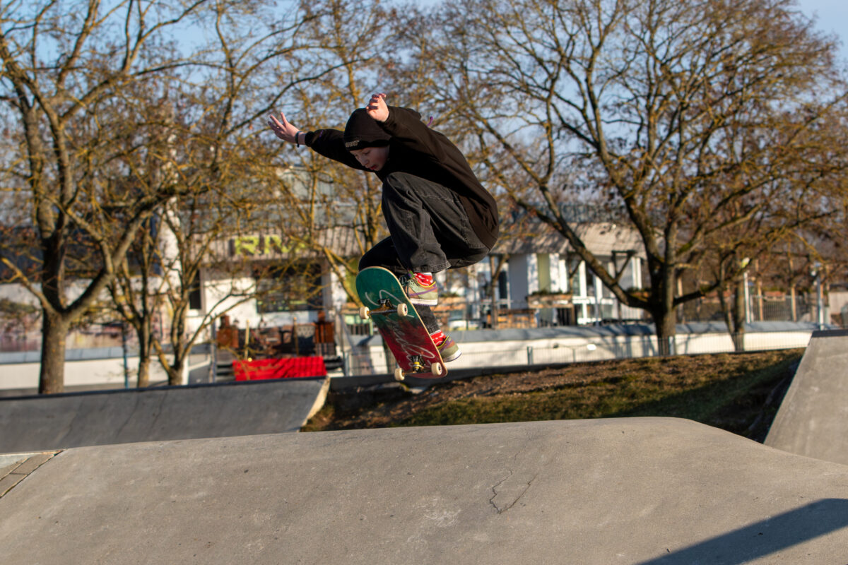 Winterquartier für mobile Skateanlage gesucht
