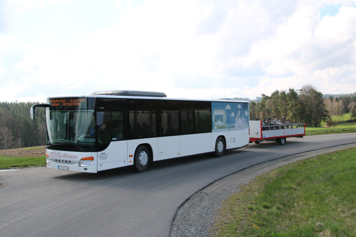 Naabtal-Express startet: Freizeitbusse ab Mai wieder unterwegs