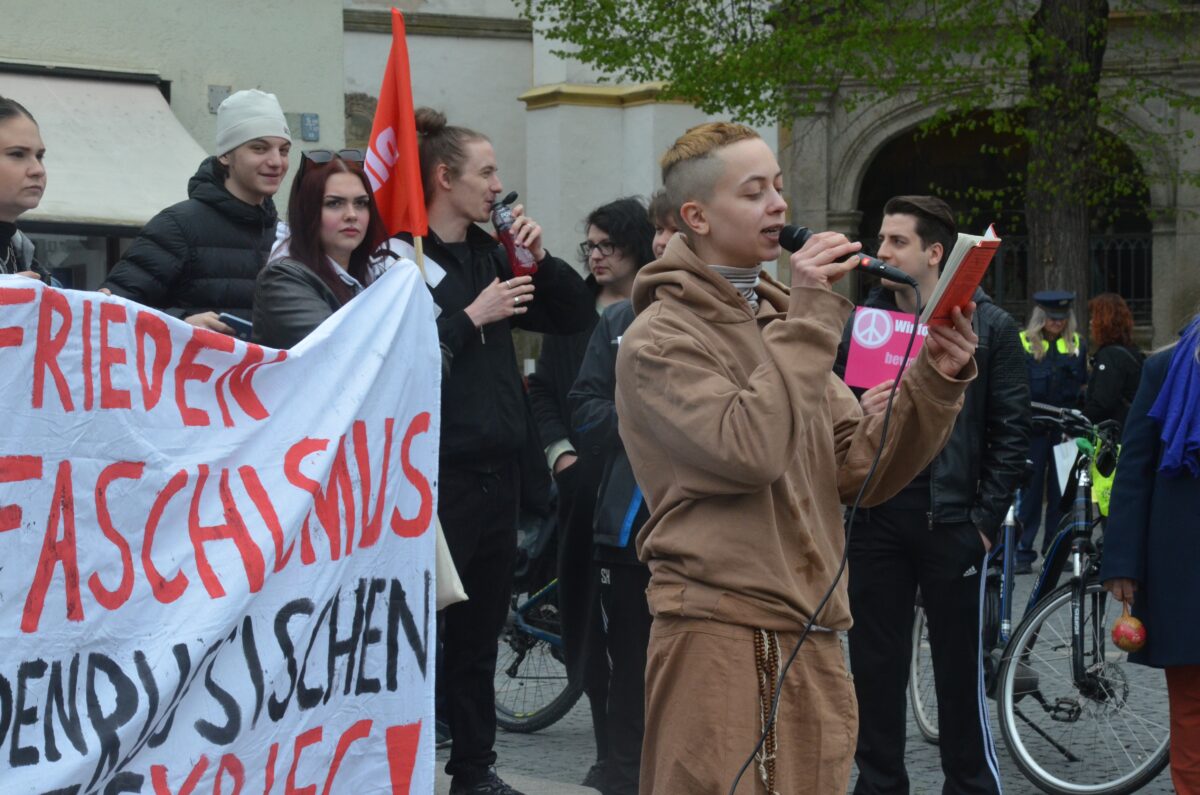 Ostermarsch durch Weidens Innenstadt