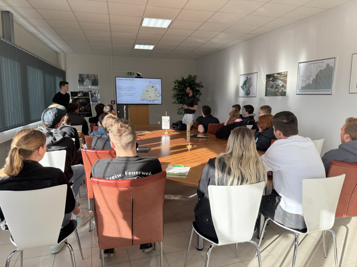 Studierende erkunden Schlachthof Furth