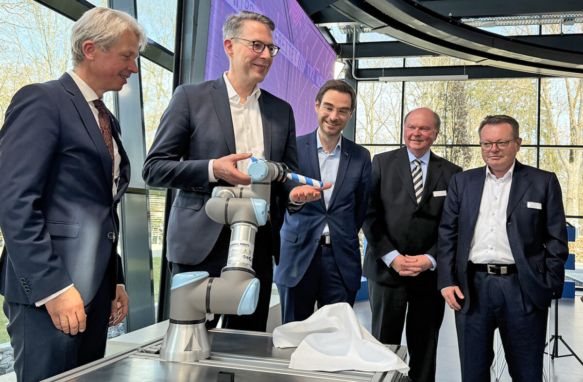 Einweihung des Technologie-Transferzentrums: Gallisches Dorf Weiherhammer wird Hochschulstadt