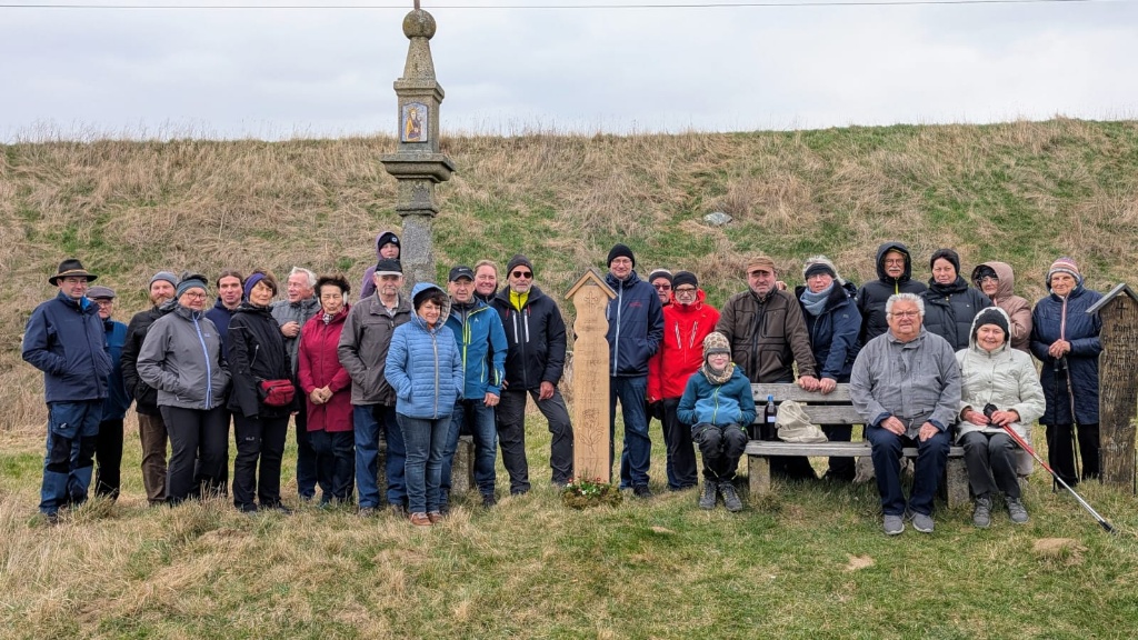 Wanderung und Gedenkakt im Waldnaabtal