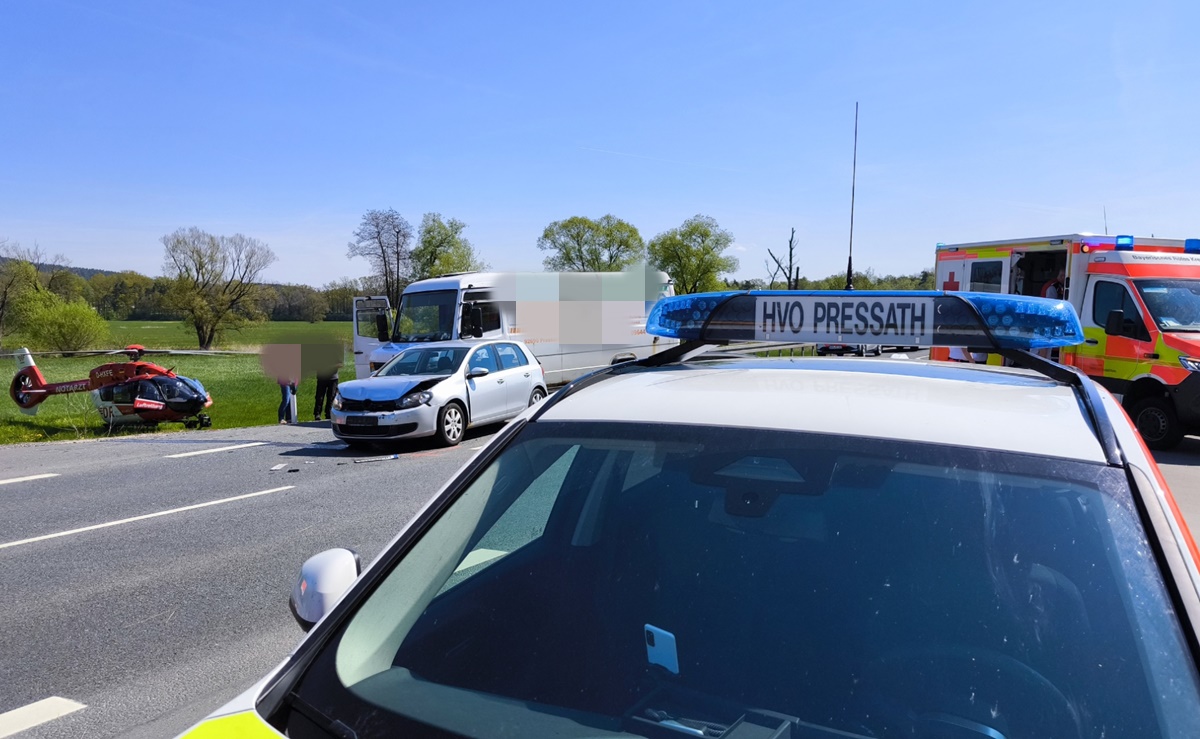 Drei Verletzte und hoher Sachschaden auf der B470