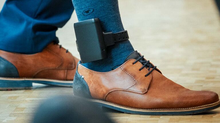 Elektronische Fußfessel