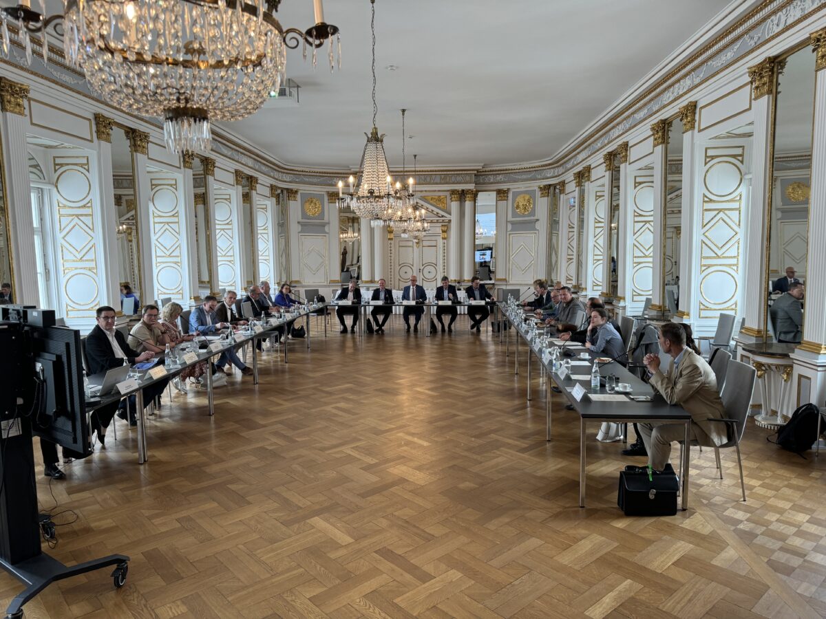 Beschäftigungsgipfel: gemeinsam gegen den Fachkräftemangel