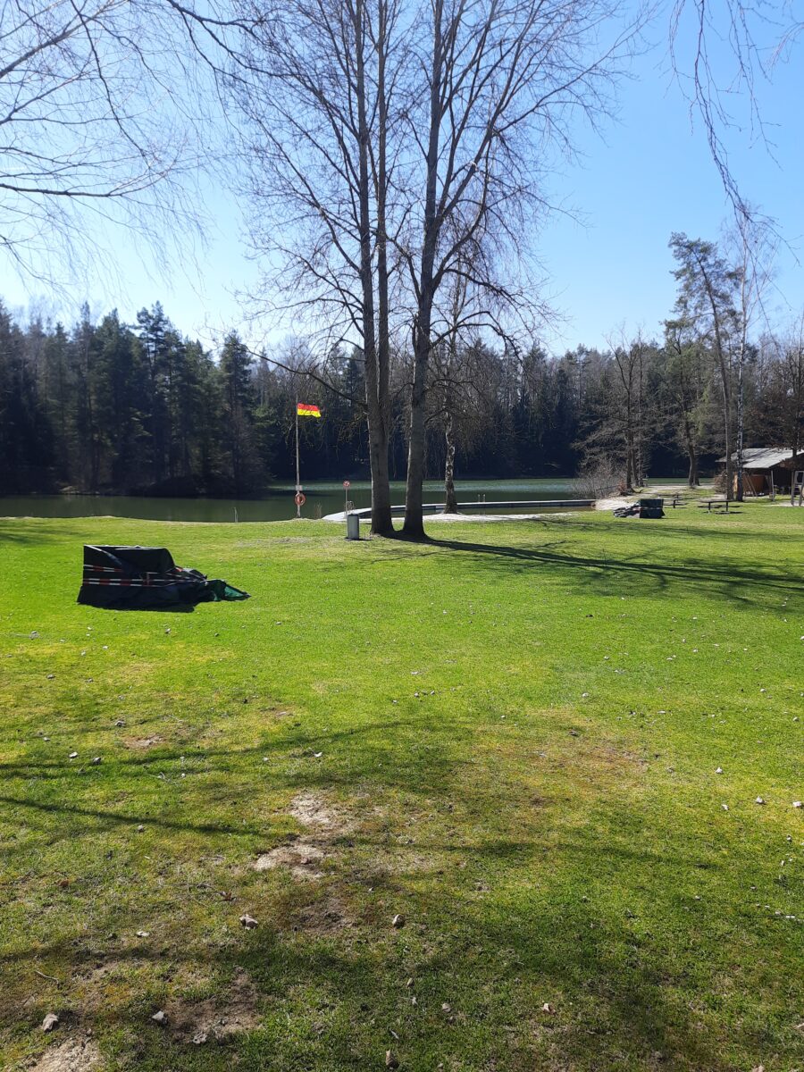 Fischerfest in Schönhaid lockt mit Steckerlfisch und Prosecco-Bar