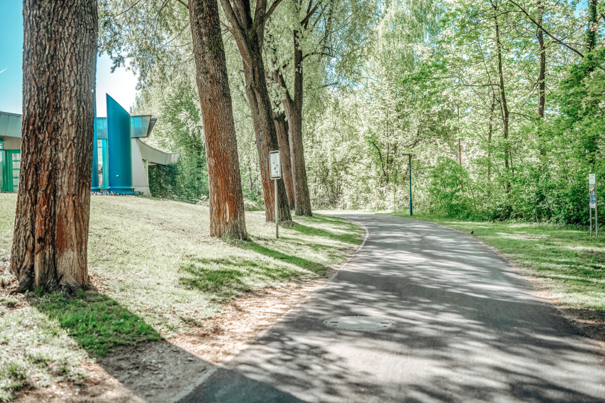 Amberg: Sanierung des Radwegs am Kurfürstenbad abgeschlossen