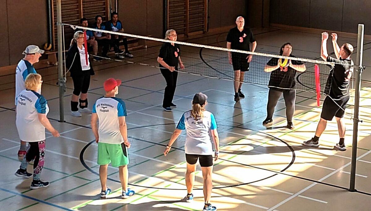 BVS Weiden triumphiert beim Comeback-Flugballturnier